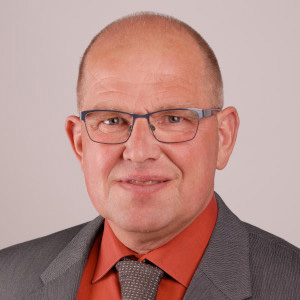  Bernd Hls